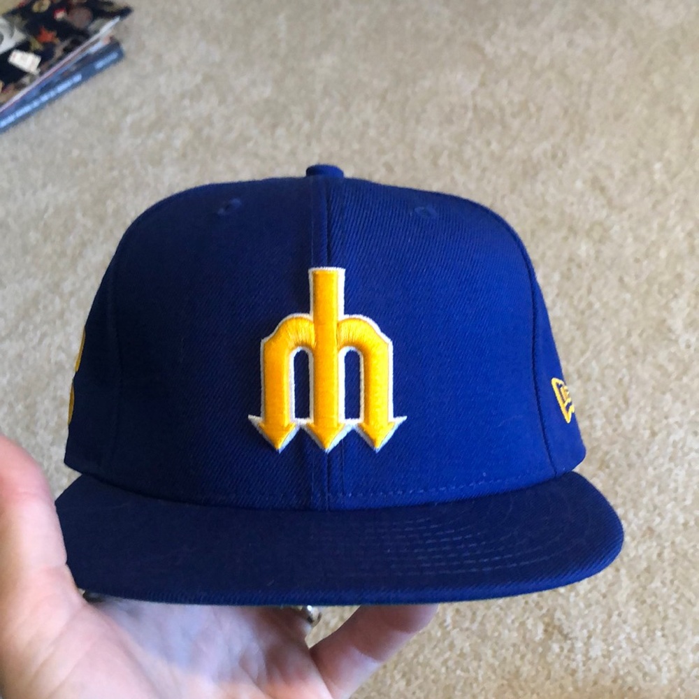 Brand New With Tags Seattle Mariners Snapback
